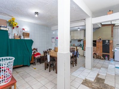 Casa à venda com 272m², 3 quartos, 2 vagas no bairro Santa Cecília em Porto Alegre - Foto 43