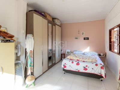 Casa à venda com 240m², 6 quartos, 3 suítes, 2 vagas no bairro Glória em Porto Alegre - Foto 7