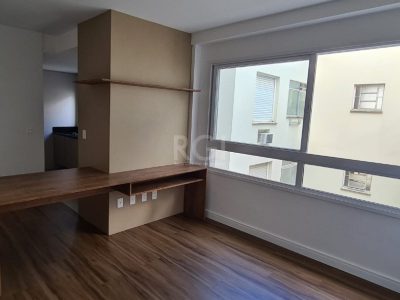 Apartamento à venda com 66m², 2 quartos, 1 suíte, 1 vaga no bairro Menino Deus em Porto Alegre - Foto 10