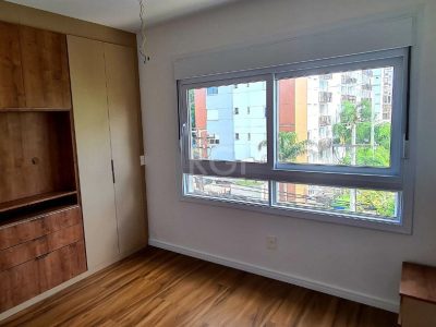 Apartamento à venda com 66m², 2 quartos, 1 suíte, 1 vaga no bairro Menino Deus em Porto Alegre - Foto 22