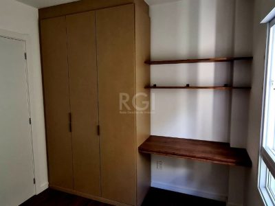 Apartamento à venda com 66m², 2 quartos, 1 suíte, 1 vaga no bairro Menino Deus em Porto Alegre - Foto 26