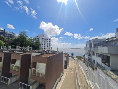 Casa Condominio à venda com 251m², 3 quartos, 3 suítes, 3 vagas no bairro Praia de Belas em Porto Alegre - Foto 26