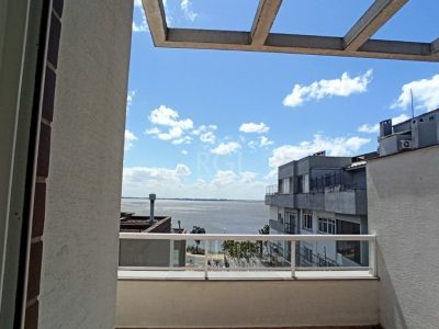 Casa Condominio à venda com 251m², 3 quartos, 3 suítes, 3 vagas no bairro Praia de Belas em Porto Alegre - Foto 20