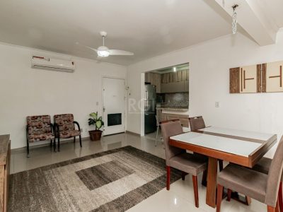 Apartamento à venda com 61m², 2 quartos, 1 vaga no bairro Vila Ipiranga em Porto Alegre - Foto 4