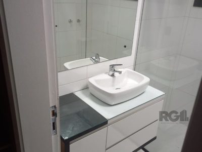 Apartamento à venda com 154m², 4 quartos, 1 suíte, 2 vagas no bairro Ipanema em Porto Alegre - Foto 5