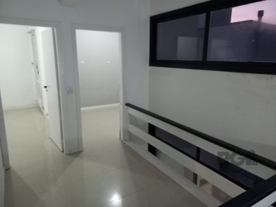 Apartamento à venda com 154m², 4 quartos, 1 suíte, 2 vagas no bairro Ipanema em Porto Alegre - Foto 4