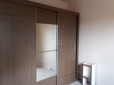 Apartamento à venda com 64m², 2 quartos, 1 vaga no bairro Partenon em Porto Alegre - Foto 11