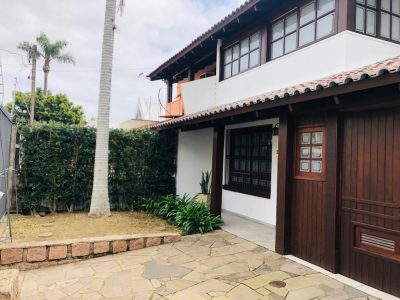 Casa à venda com 180m², 3 quartos, 1 suíte, 2 vagas no bairro Ipanema em Porto Alegre - Foto 3