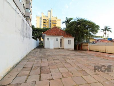 Casa à venda com 187m², 2 quartos, 20 vagas no bairro Petrópolis em Porto Alegre - Foto 23