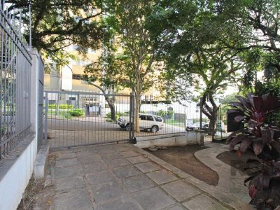 Casa à venda com 187m², 2 quartos, 20 vagas no bairro Petrópolis em Porto Alegre - Foto 26