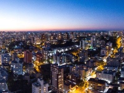 Apartamento à venda com 121m², 3 quartos, 3 suítes, 2 vagas no bairro Santa Cecília em Porto Alegre - Foto 4