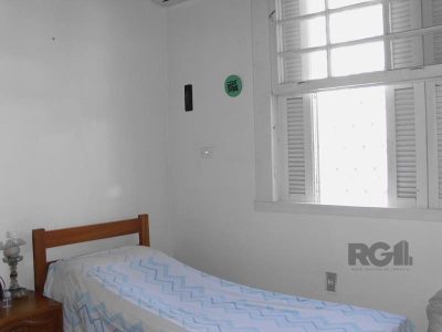 Casa à venda com 170m², 3 quartos, 2 vagas no bairro São João em Porto Alegre - Foto 22