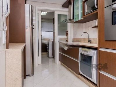 Apartamento à venda com 97m², 2 quartos, 1 suíte, 2 vagas no bairro Petrópolis em Porto Alegre - Foto 15