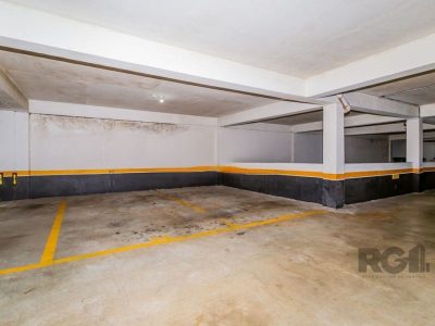 Apartamento à venda com 97m², 2 quartos, 1 suíte, 2 vagas no bairro Petrópolis em Porto Alegre - Foto 16