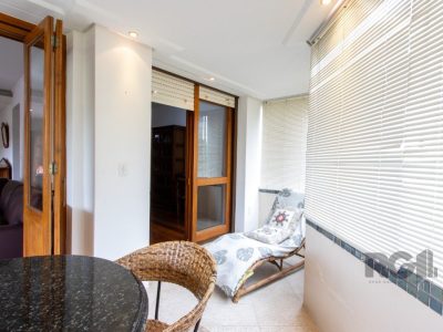 Apartamento à venda com 116m², 3 quartos, 1 suíte, 2 vagas no bairro Tristeza em Porto Alegre - Foto 8