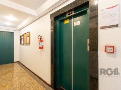 Apartamento à venda com 116m², 3 quartos, 1 suíte, 2 vagas no bairro Tristeza em Porto Alegre - Foto 38