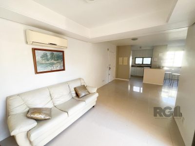 Apartamento à venda com 101m², 3 quartos, 1 suíte, 2 vagas no bairro Auxiliadora em Porto Alegre - Foto 4