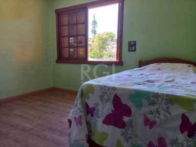 Casa à venda com 200m², 4 quartos, 1 suíte, 4 vagas no bairro Ipanema em Porto Alegre - Foto 12