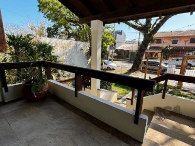 Casa à venda com 376m², 4 quartos, 3 suítes, 3 vagas no bairro Cristal em Porto Alegre - Foto 18