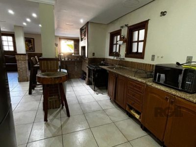 Casa à venda com 376m², 4 quartos, 3 suítes, 3 vagas no bairro Cristal em Porto Alegre - Foto 55