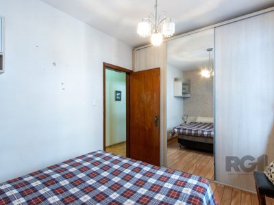 Casa à venda com 448m², 7 quartos, 3 suítes, 8 vagas no bairro Santana em Porto Alegre - Foto 26