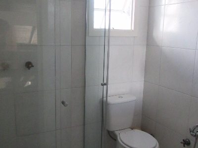 Casa à venda com 236m², 4 quartos, 2 suítes, 4 vagas no bairro Santana em Porto Alegre - Foto 17