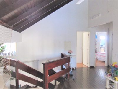 Casa à venda com 236m², 4 quartos, 2 suítes, 4 vagas no bairro Santana em Porto Alegre - Foto 11