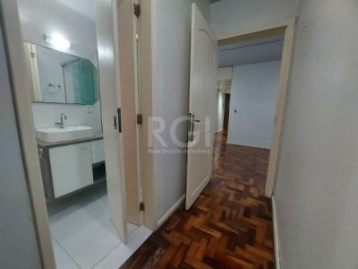 Apartamento à venda com 68m², 2 quartos no bairro Menino Deus em Porto Alegre - Foto 5