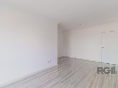 Apartamento à venda com 74m², 2 quartos, 1 suíte, 2 vagas no bairro Tristeza em Porto Alegre - Foto 14