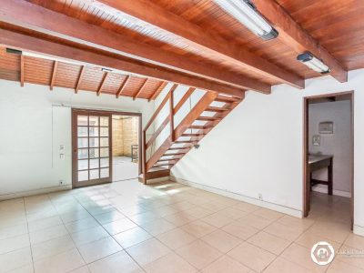 Casa à venda com 330m², 4 quartos, 3 suítes, 2 vagas no bairro Petrópolis em Porto Alegre - Foto 41