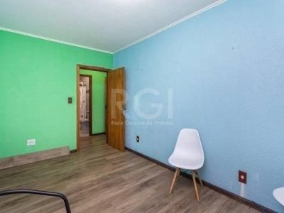 Casa à venda com 110m², 3 quartos, 2 vagas no bairro Passo d'Areia em Porto Alegre - Foto 19