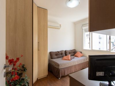 Apartamento à venda com 78m², 2 quartos, 1 suíte, 1 vaga no bairro Tristeza em Porto Alegre - Foto 20