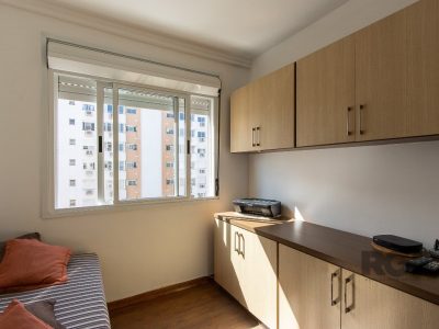 Apartamento à venda com 78m², 2 quartos, 1 suíte, 1 vaga no bairro Tristeza em Porto Alegre - Foto 21