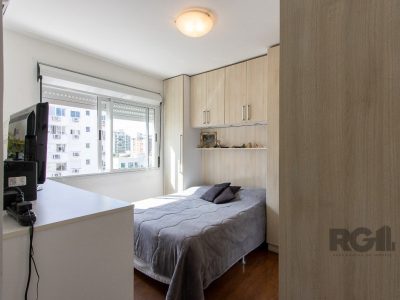 Apartamento à venda com 78m², 2 quartos, 1 suíte, 1 vaga no bairro Tristeza em Porto Alegre - Foto 27