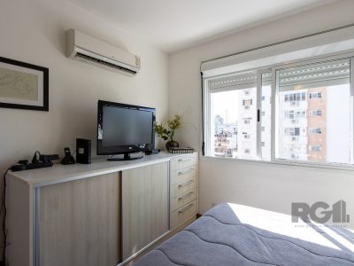 Apartamento à venda com 78m², 2 quartos, 1 suíte, 1 vaga no bairro Tristeza em Porto Alegre - Foto 28