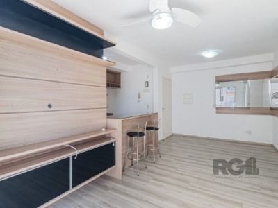 Apartamento à venda com 67m², 3 quartos, 1 suíte, 2 vagas no bairro Tristeza em Porto Alegre - Foto 2