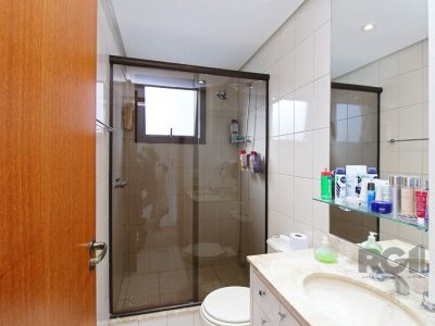 Apartamento à venda com 87m², 3 quartos, 1 suíte, 1 vaga no bairro Jardim do Salso em Porto Alegre - Foto 15