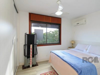 Apartamento à venda com 87m², 3 quartos, 1 suíte, 1 vaga no bairro Jardim do Salso em Porto Alegre - Foto 19