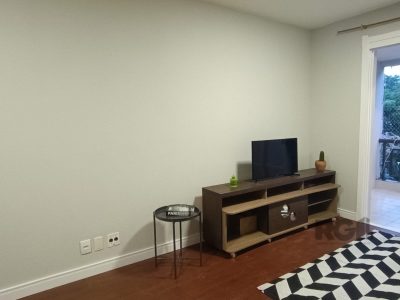 Apartamento à venda com 69m², 2 quartos, 1 vaga no bairro Jardim do Salso em Porto Alegre - Foto 2