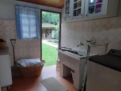 Casa à venda com 200m², 3 quartos, 1 suíte, 8 vagas no bairro Ipanema em Porto Alegre - Foto 32