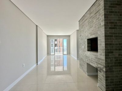 Apartamento à venda com 72m², 2 quartos, 1 suíte, 1 vaga no bairro Centro em Capão da Canoa - Foto 5