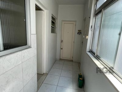 Apartamento à venda com 111m², 3 quartos, 2 vagas no bairro Petrópolis em Porto Alegre - Foto 10