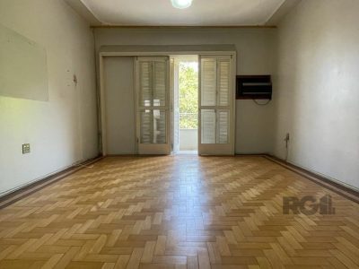 Apartamento à venda com 111m², 3 quartos, 2 vagas no bairro Petrópolis em Porto Alegre - Foto 4