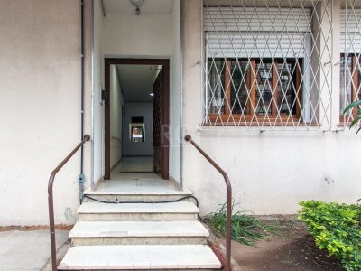 Apartamento à venda com 101m², 3 quartos, 1 vaga no bairro Menino Deus em Porto Alegre - Foto 2