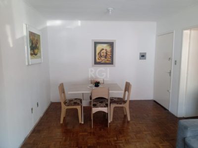 Apartamento à venda com 58m², 2 quartos, 1 vaga no bairro Jardim Lindóia em Porto Alegre - Foto 4