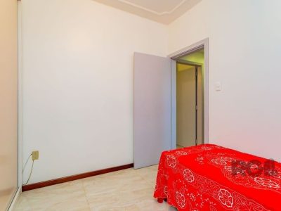 Apartamento à venda com 149m², 3 quartos, 1 suíte, 3 vagas no bairro Santana em Porto Alegre - Foto 17