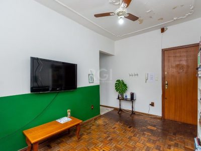 Apartamento à venda com 66m², 2 quartos no bairro Floresta em Porto Alegre - Foto 3