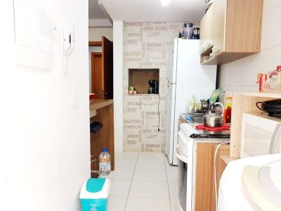 Apartamento à venda com 58m², 2 quartos, 1 vaga no bairro Medianeira em Porto Alegre - Foto 2