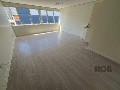 Conjunto/Sala à venda com 30m², 1 vaga no bairro Centro em Porto Alegre - Foto 6