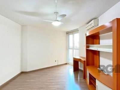 Apartamento à venda com 59m², 2 quartos, 1 vaga no bairro Cristal em Porto Alegre - Foto 3